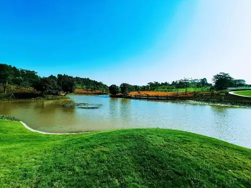 表妹夫妇俩到美林湖一日游(2019年10月3日)