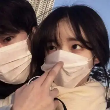 真人口罩情头,高清超甜真人戴口罩的情头双人图片_情侣头像_美头网