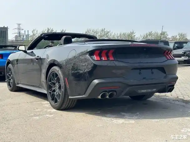 西安福特野马2.3t 5.0l限时团购让利直降19万 欢迎来电咨询