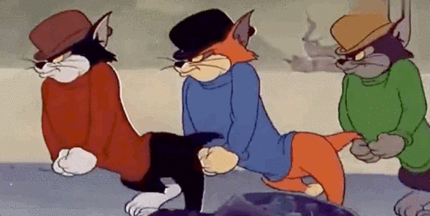 前倾的原因  有的人长期为了让屁股看起来更翘,进行不良的走路姿态