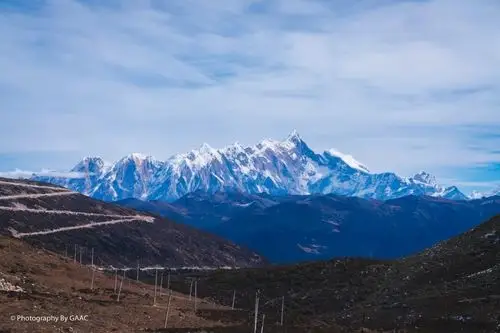 色季拉山垭口拍摄  摄影:蔡红