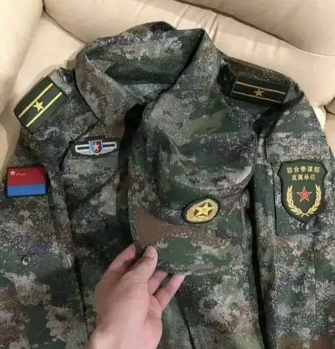 新式迷彩服正在试穿!下一步:配发全军!_腾讯新闻