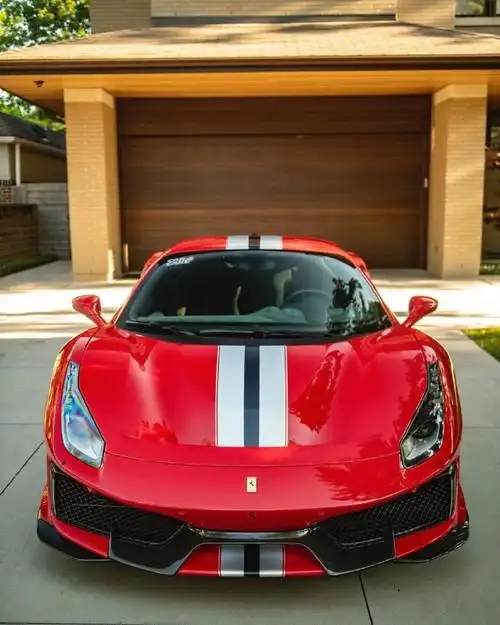 法拉利488 pista;搭配内饰独特的格调.#汽车