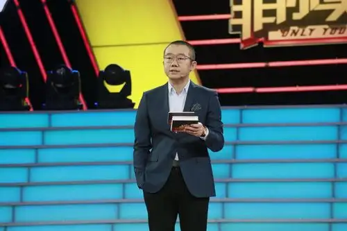 《非你莫属》美妆达人重走职场路 马锐现场揭秘明星街拍术