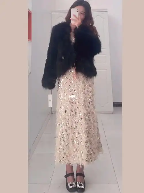 鹭青一生日裙皮草