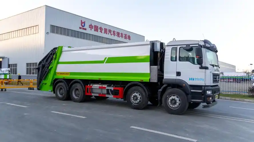 25方重型压缩垃圾车重汽汕德卡大型压缩式垃圾车
