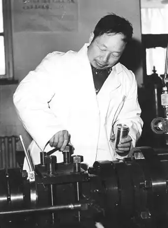 全国敬业奉献模范候选人林俊德:生命最后时刻仍在"冲锋"