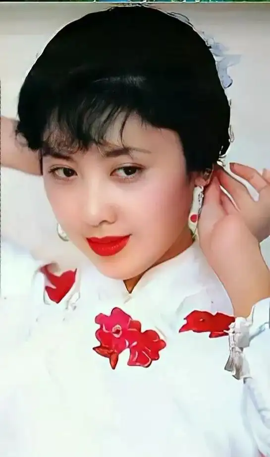 朱琳美照一册,欣赏_网易订阅