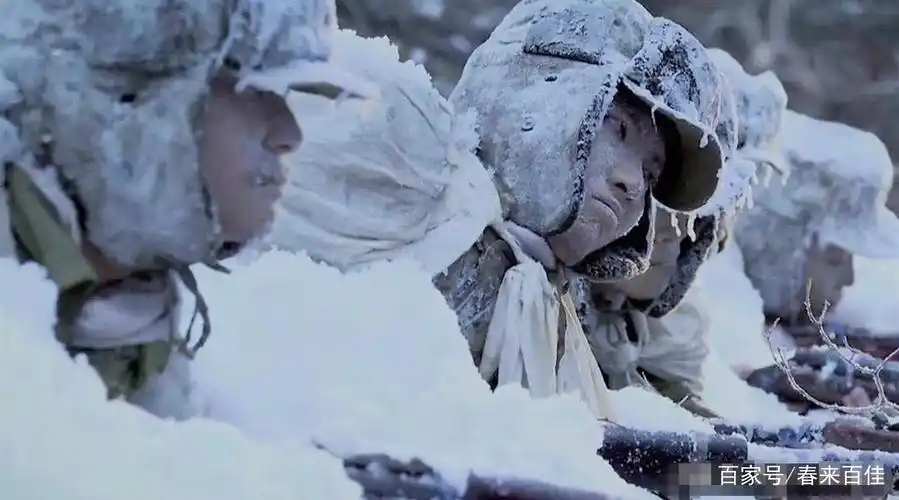 《长津湖》再现抗美援朝惨烈一幕:战士坚守阵地被冻成冰雕
