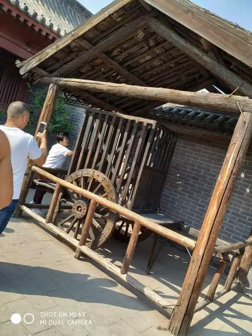 古代关押犯人的囚车.