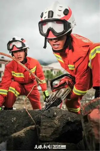改制转隶一周年 贵州消防救援队伍,你们依然是百姓心中最暖的"守护神"