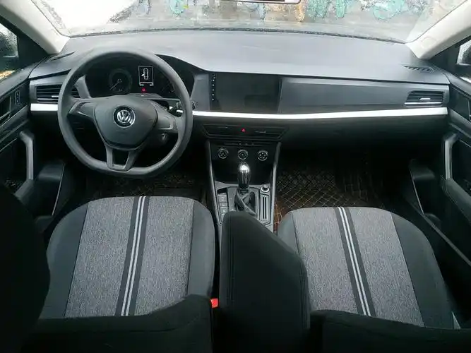 大众朗逸2019款15l自动风尚版国Ⅵ