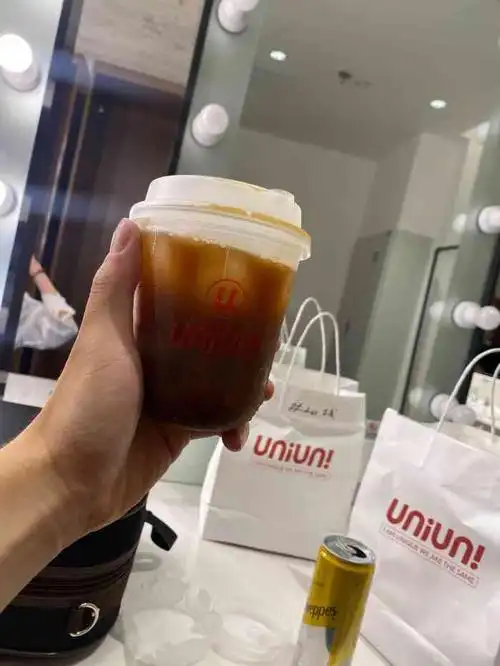 uniuni(华灯坊店)-"陪妈妈染头发,就到这家店来喝杯咖啡吧. .