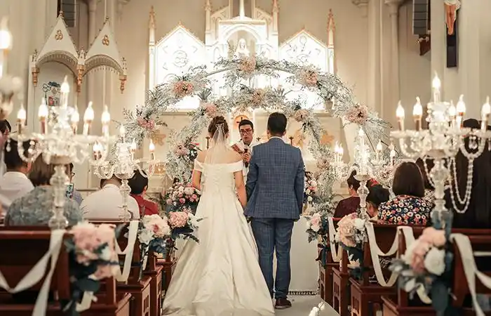 教堂婚礼的多少钱,教堂婚礼的流程是怎么样的