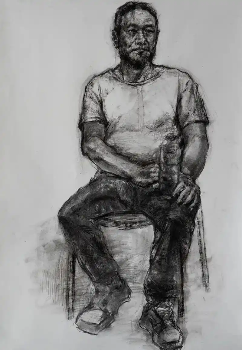 学生素描全身像作业