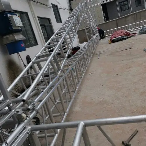 2的人字顶灯光架加篷布 品牌: 常州强宇 尺寸:立柱40