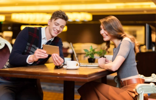 "已经成为当下社会主流精英的