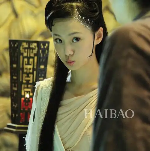 《画壁》的郑爽在当年真的是惊艳到了所有人,那股傻白甜的可爱劲萌