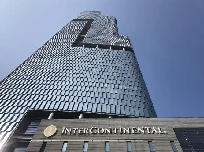 住在金陵之巅:南京绿地洲际-洲际酒店集团-飞客茶馆旅行网