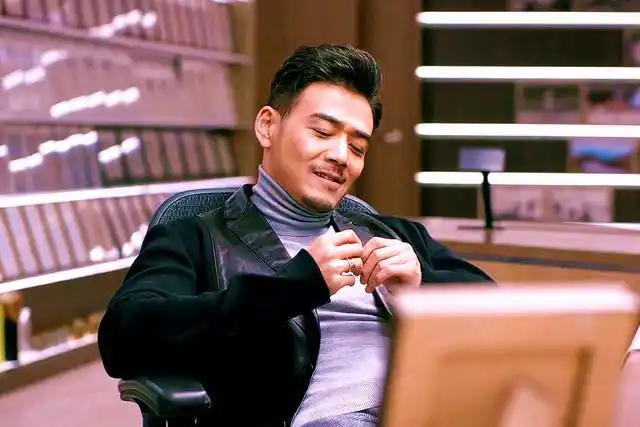 《欢乐颂》魏渭原著大结局:打过安迪,收买樊胜美,被曲筱绡鄙视