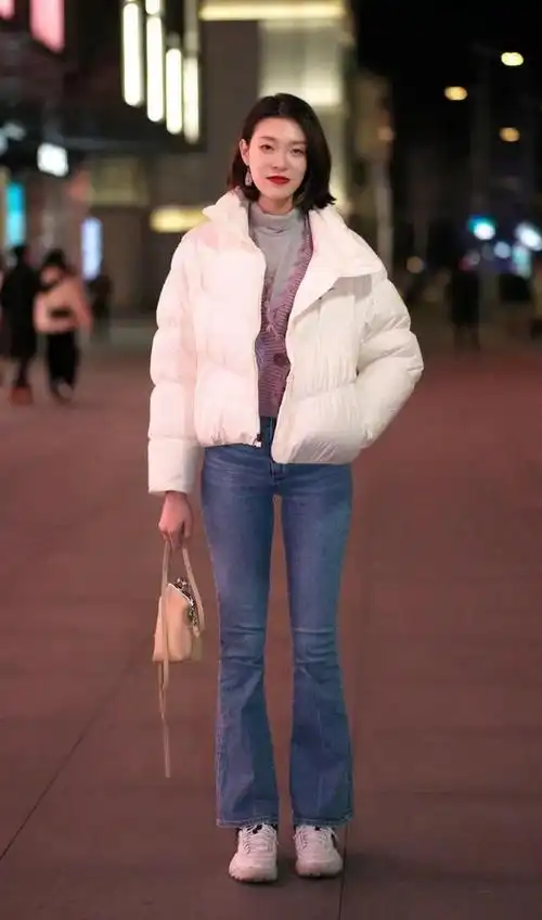 其中最明显的就是穿衣风格,你的穿衣打扮是高级还是廉价,其实可以直接