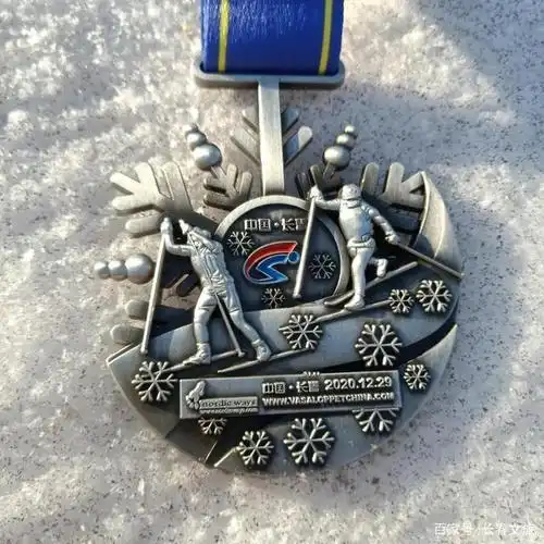 第十九届中国长春净月潭瓦萨国际滑雪马拉松完赛奖牌公布!