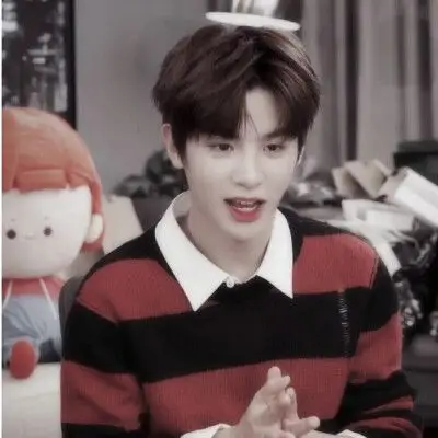 黄明昊justin头像二传注明dt要吃水蜜桃吗