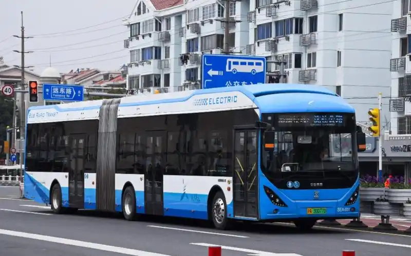 上海公交奉浦快线申沃swb6188bev21纯电动铰接车纪实_哔哩哔哩_bili