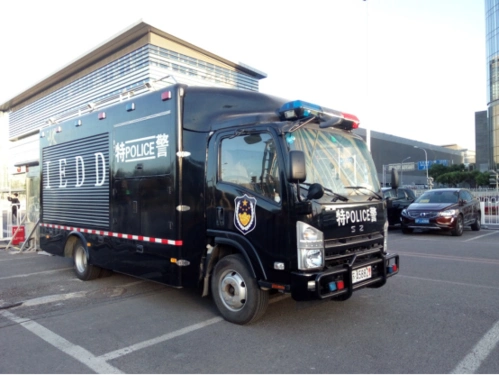 五十铃排爆车 王金玉 摄排爆车是公安,特警面对日益不断变化的犯罪