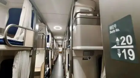 拥有独立观景窗的双层动卧,你坐过吗?