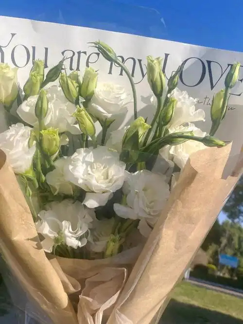 如图包装#鲜花花束  #花店  #花束  #桔梗  #洋桔梗  #犬夜叉桔梗