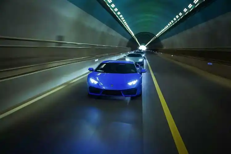 贵族,现代,时尚◢跑车◢街拍,原创,生活,◢意境 ,壁纸,锁屏,酷炫,流行