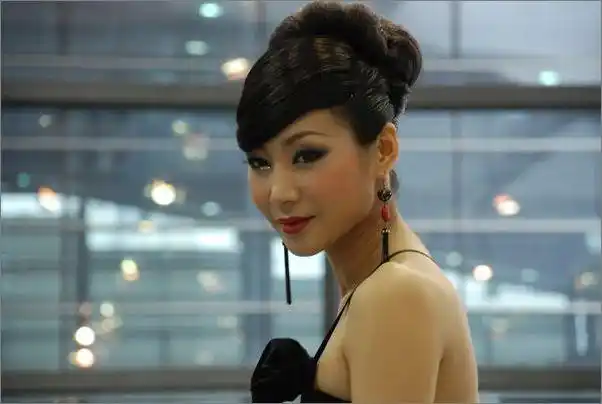 淑女车模大曝光