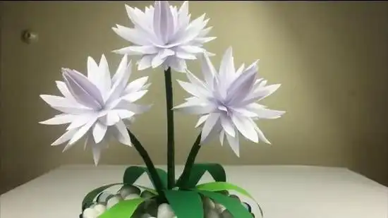 折纸教程教你用彩纸diy漂亮的花艺盆栽