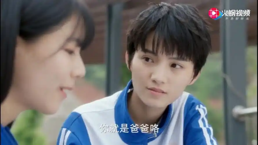 小柔软楚路女扮男装出场孙小柔入迷