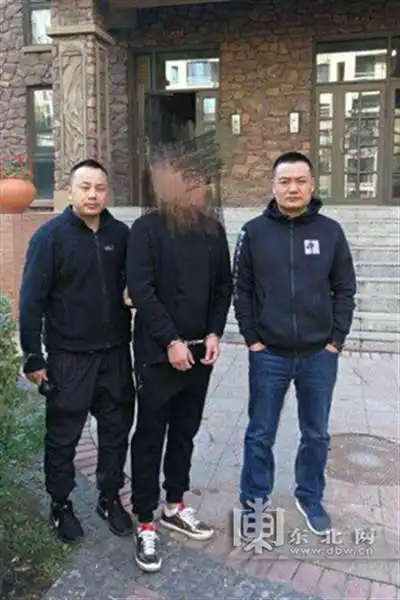 哈尔滨道外公安分局黎华派出所所长吕洪滨.