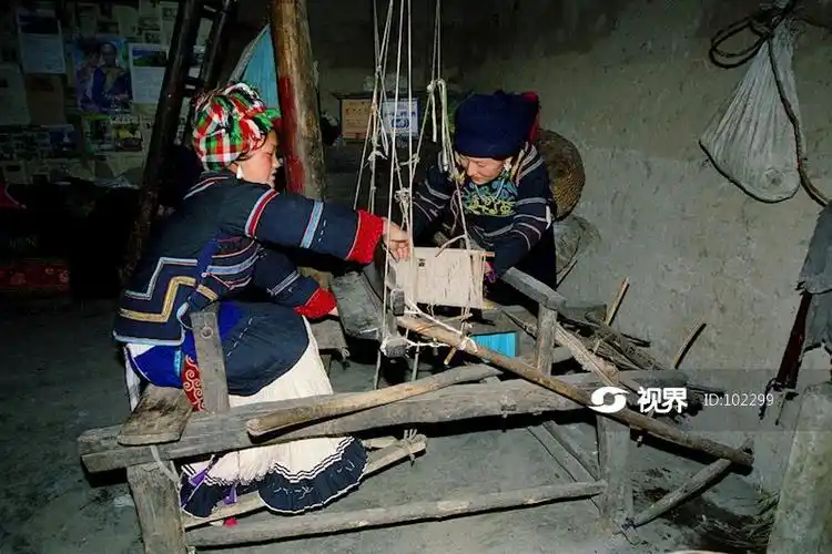 彝族传统织布