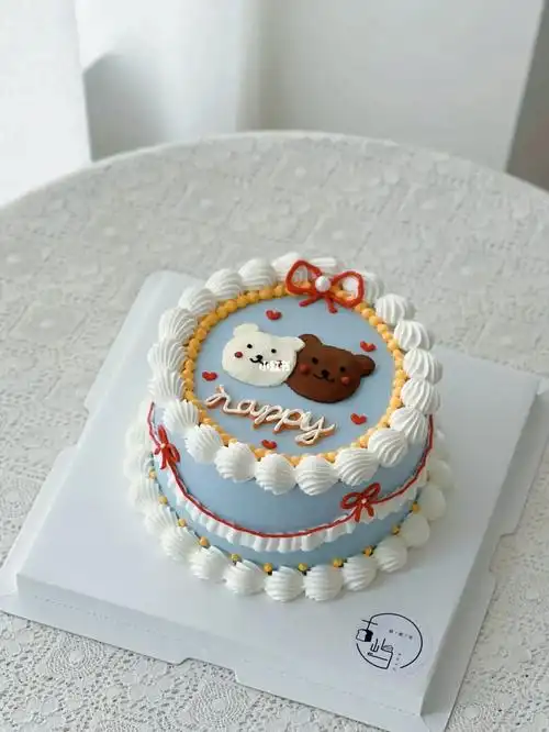 4寸可爱熊熊手绘蛋糕