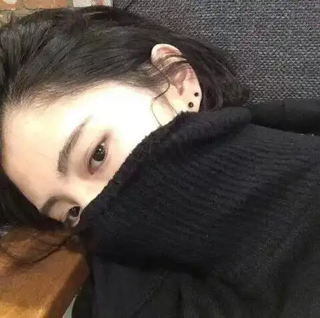 陌陌女生头像霸气街头拍