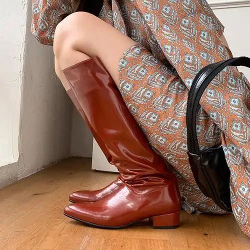桔红色长靴女不过膝2021新款欧美时尚尖头骑士靴复古粗跟高筒靴子