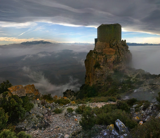 美图:每种高山的地貌不一样,风景也各有不同