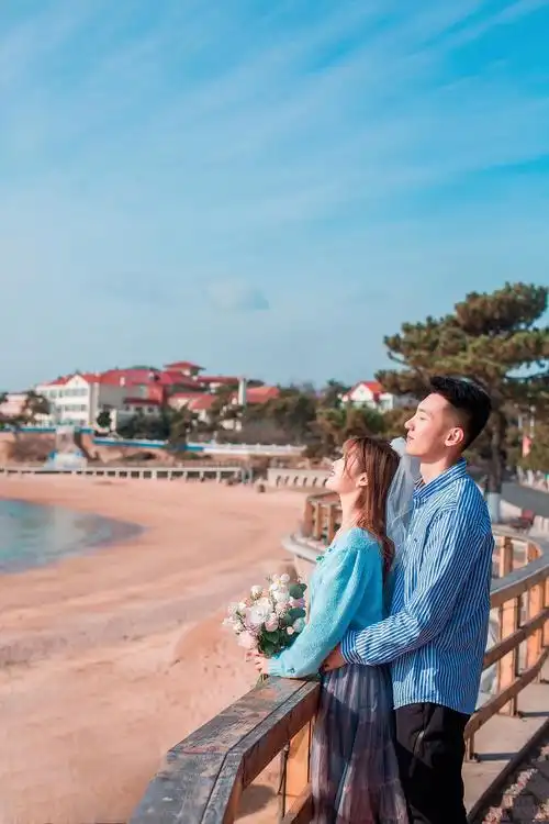 青岛八大关情侣跟拍摄影拍照旅游照相约拍