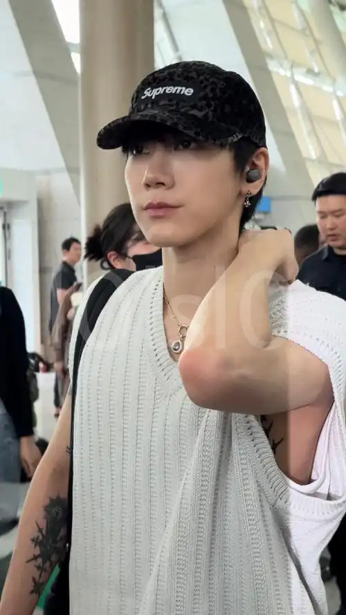 李永钦ten美宝莲纽约代言人