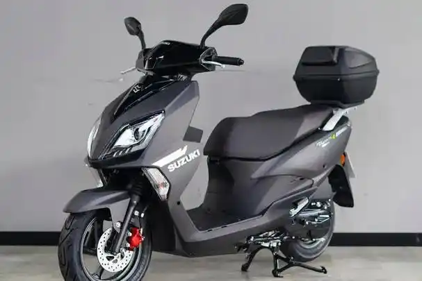 禁止废话,济南铃木uy125竞争力如何《踏板简鉴-第1期》