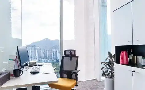 办公桌坐西朝东的财位