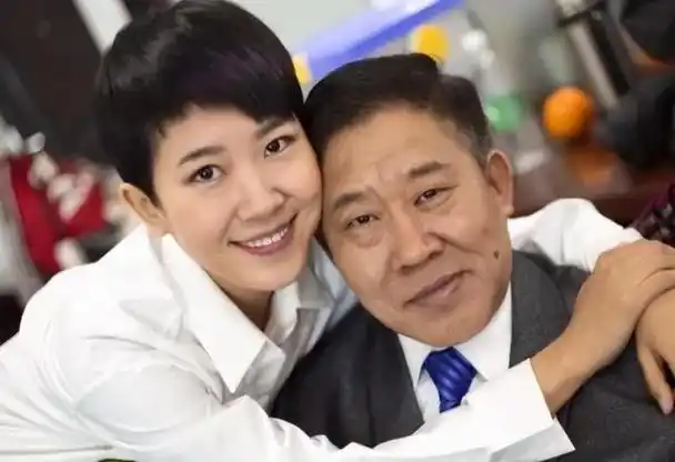 杜旭东:一路好好走,再次出事引非议,演一辈子坏人要晚节不保?