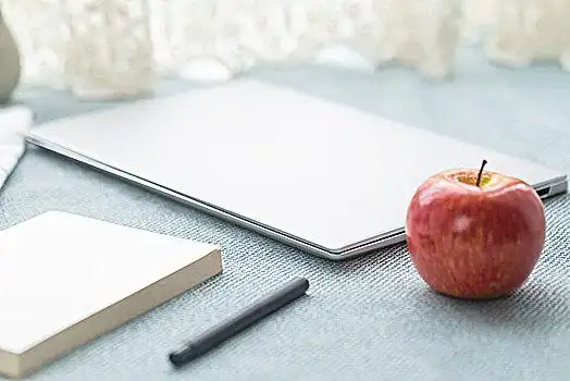 笔记本电脑图片