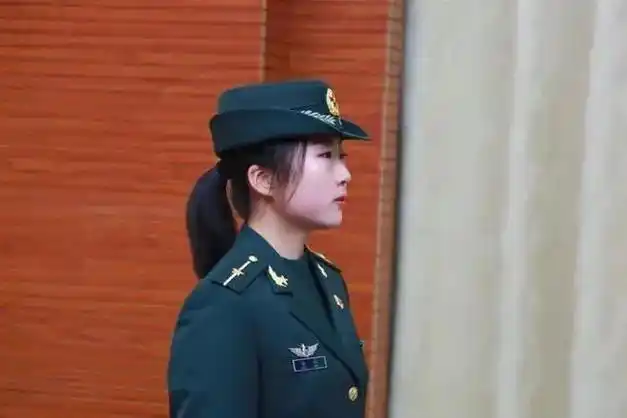 有些军人退役后,为何还有军衔|军官|少将|上校|中校|上将|开国中将