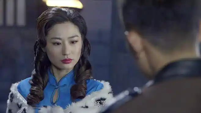 黑狐之风影:小弟半夜找女特务,哪料被大当家撞见,当场不乐意了-影视综