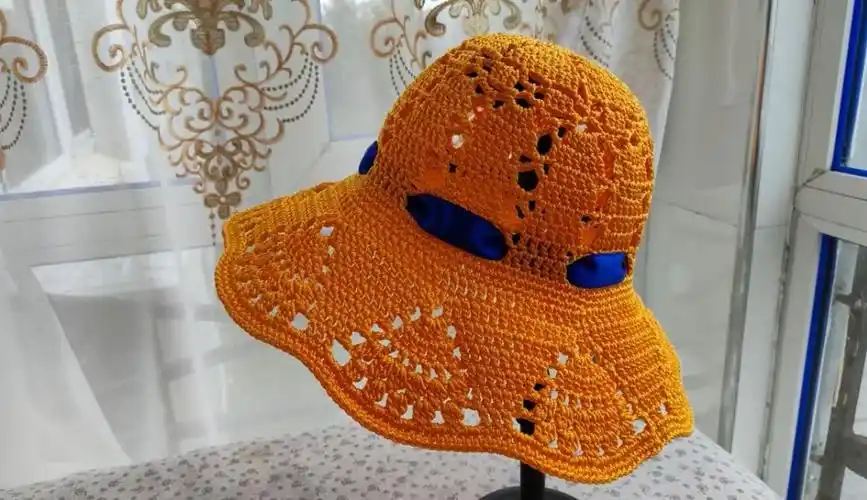 【芬姐爱编织】菠萝花夏凉帽钩织教程第3集,芬姐就喜欢这个花样的帽子